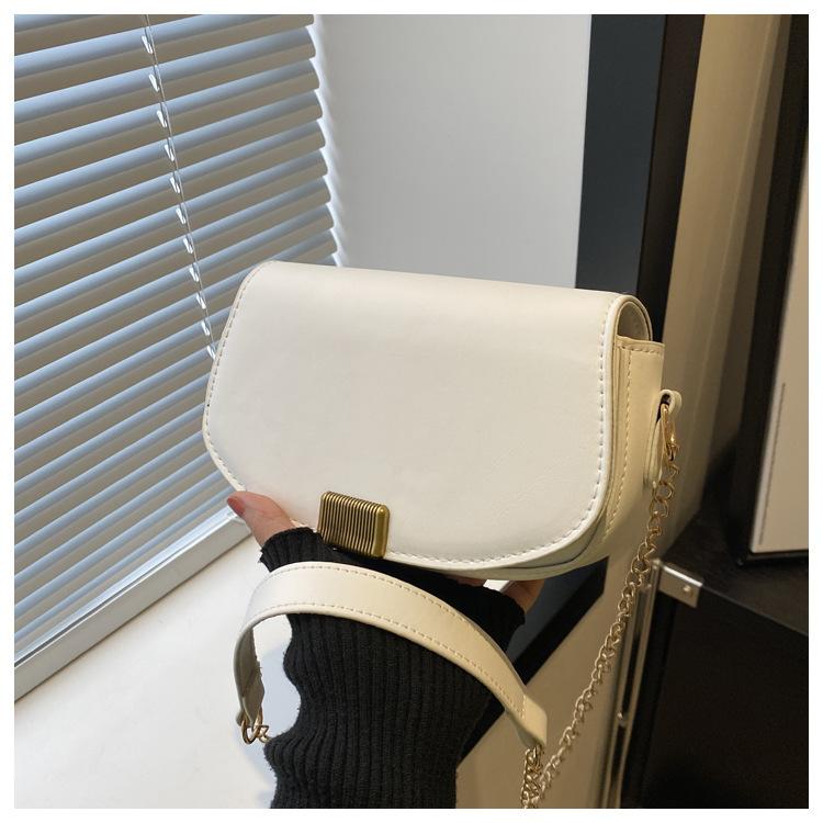 2025 new temperament fashion design single shoulder crossbody foreign style solid color retro fresh underarm texture crossbody bag bag