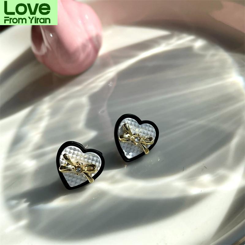Simple Fashion Bowknot Heart Metallic Stud Earrings  New Korean Style Earings Jewelry Wholesale