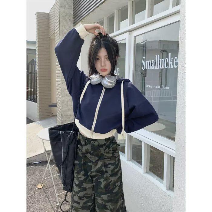 Women's Retro Color-Block Hooded Zipper Sweatshirt - Autumn/Winter 2023 Collection