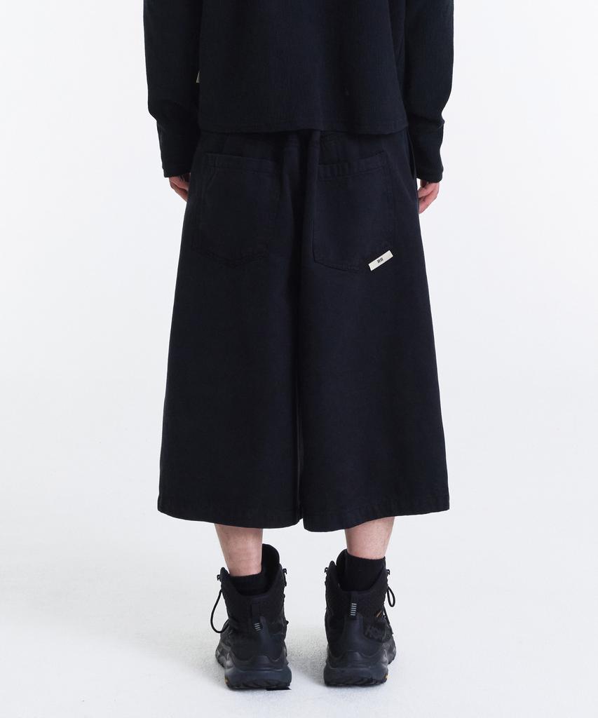 Gicheol Double Waist Bermuda Cotton Pants (Black)