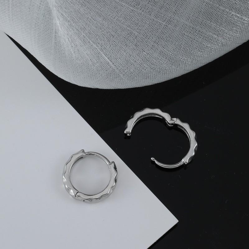 Trendy Men's Hip-Hop Single Earring: European & American Style