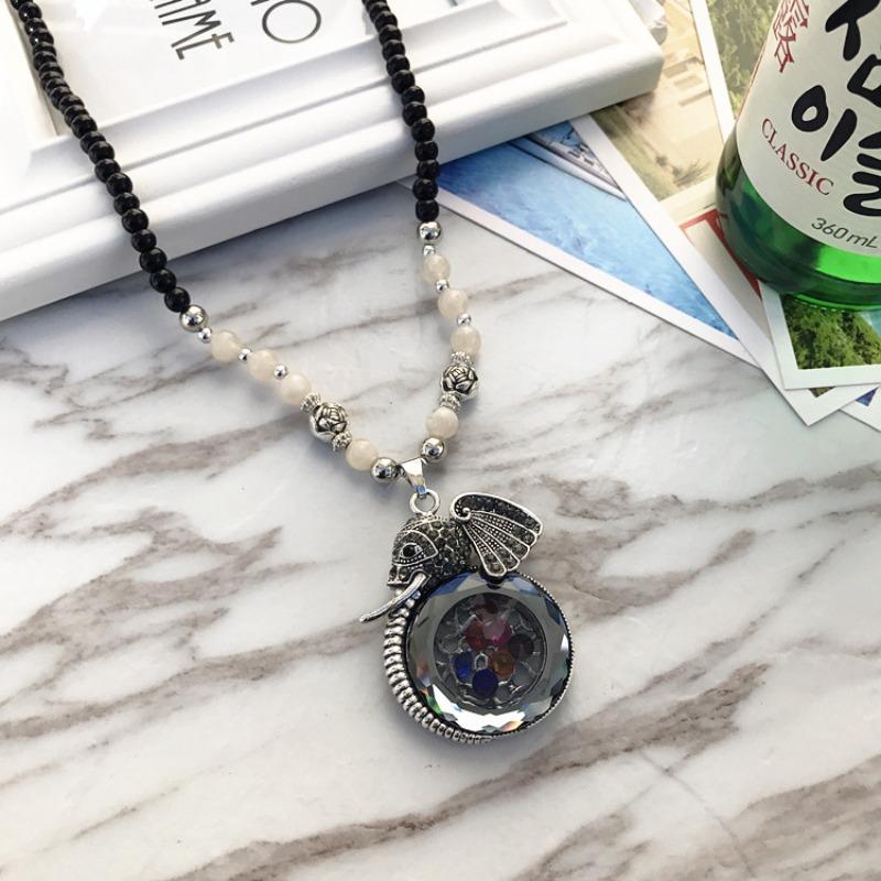 Retro Fashion Opal High-end Necklace Female Long Temperament Sweater Chain Flower Diamond Versatile Accessories