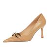 Chaussures à talons hauts européennes et américaines, chaussures pour femmes, talon fin, bouche peu profonde, talon haut pointu, boucle de ceinture en métal, chaussures simples