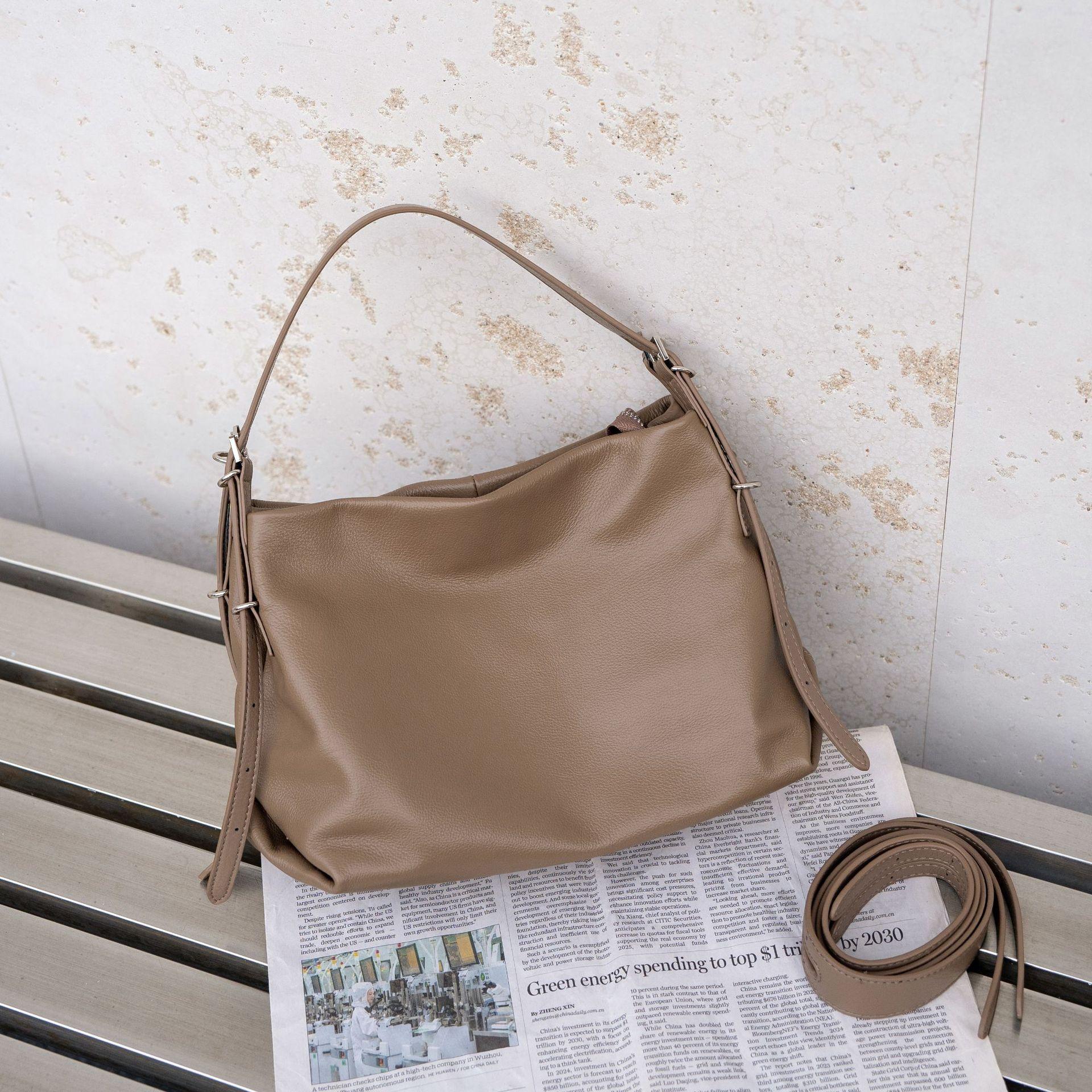 

Temperament Women S Retro First Layer Natural Fall Cowhide Fashion Commuter Portable Shoulder Bag Soft Leather Leather Big Bag хаки