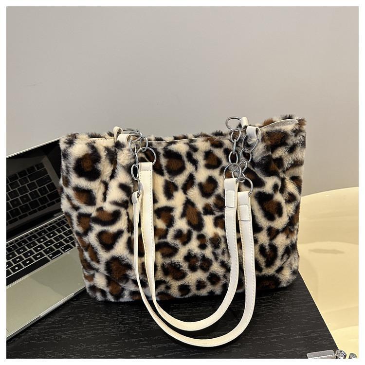 Large Capacity Retro Simple Casual Bag Soft Plush Handbag Chain Shoulder Bag белый