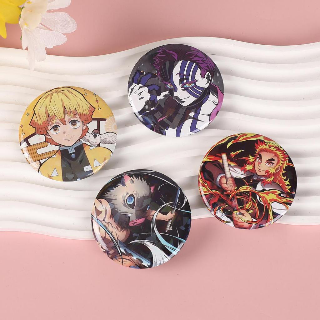 „Laserom gravírovaný sklenený odznak zabijaka démonov s animáciou Baji – japonský anime pocínovaný darček“
