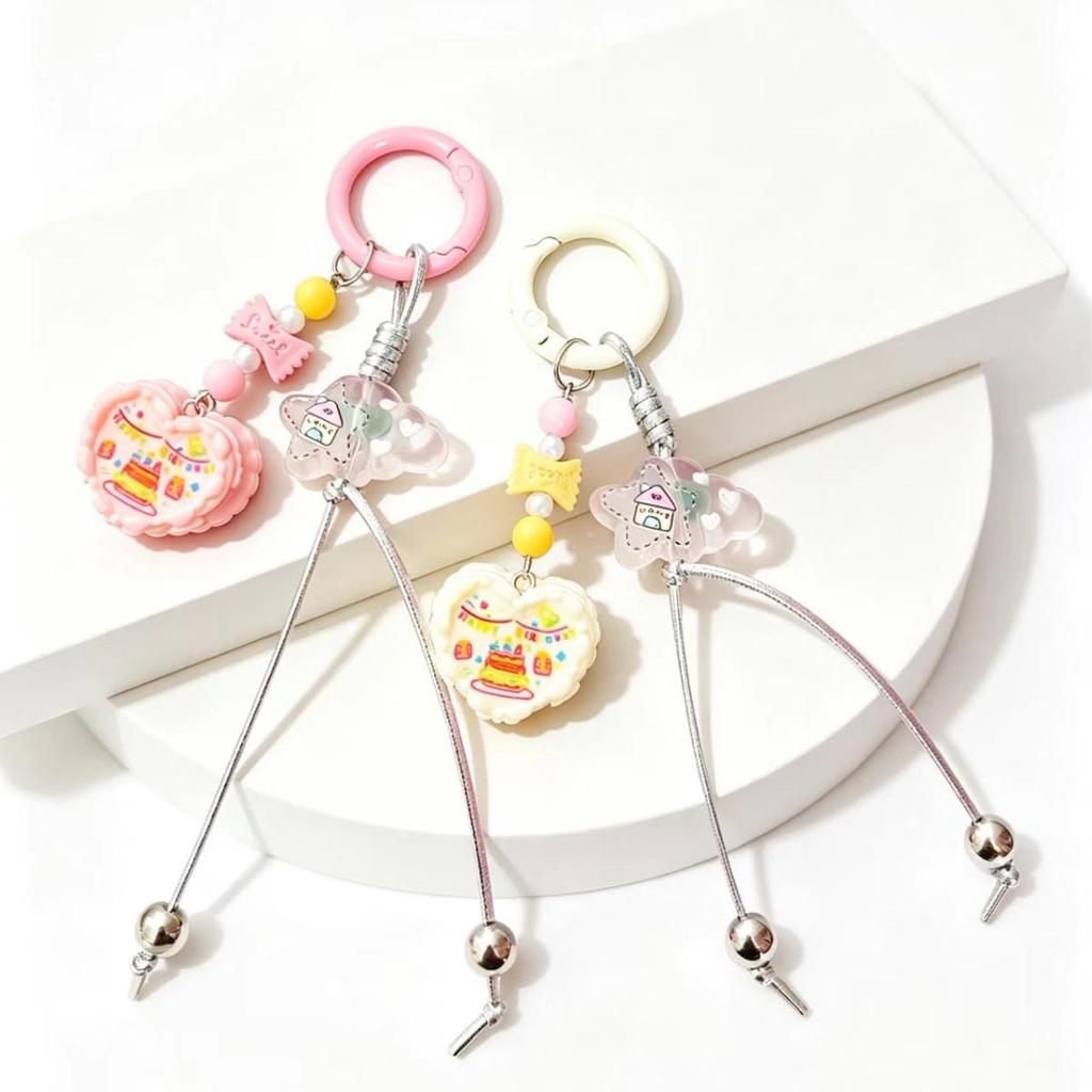 Sweet Cake Keychain Lanyard: Cute Beaded Bag Charm & Fashionable Ornament for Girls