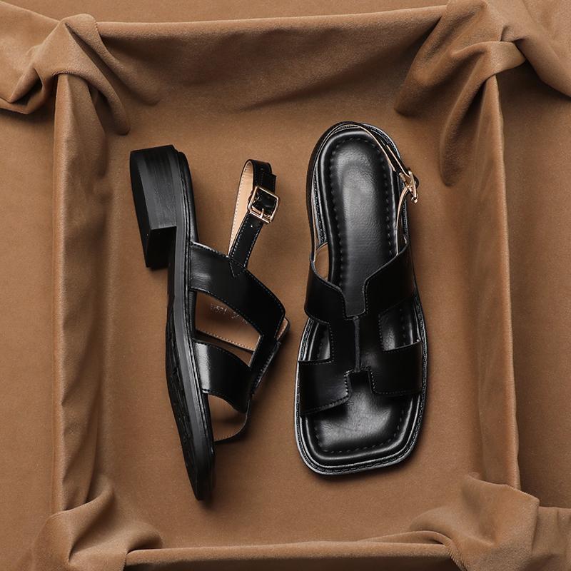 Retro brown low-heeled open-toed sandals women's spring and summer 2025 new fashionable large-size flat-bottomed casual Roman sandals