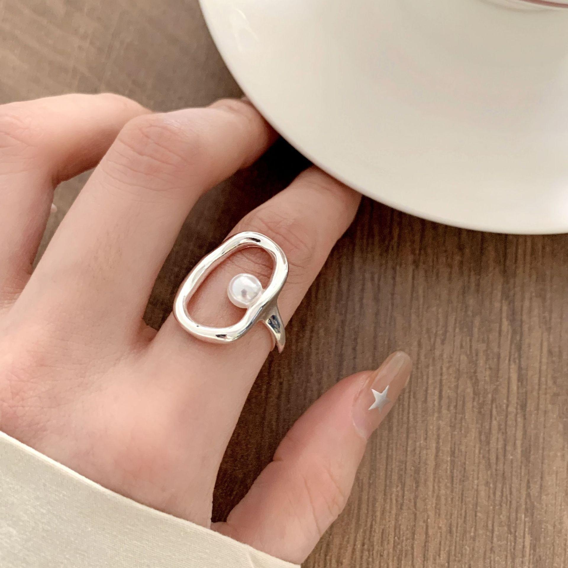 Elegant Faux Pearl Adjustable Open Ring for Women - Versatile Niche Index Finger Design Open Adjustable