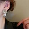 Earrings Pearl Stunning 2023 New Design Alloy Material Floral Style Shiny Diamond Earrings Pearl