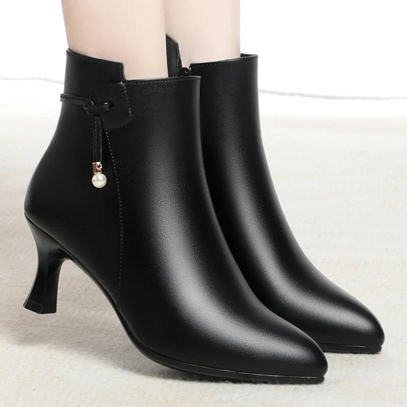 6cm Elegant Fashion Fall Winter Soft Leather Shoes Women Boots 2025 Black Med Kitten Heels Ankle Boots with Fur for Office Mom