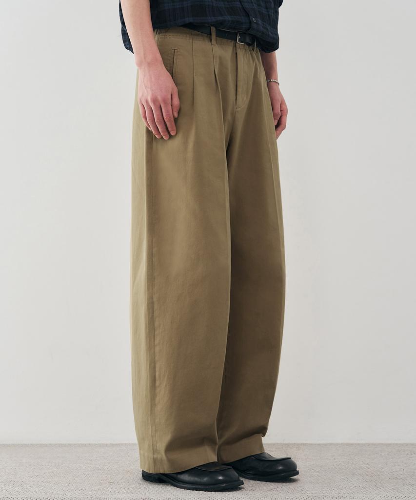 DRAW FIT Arc Semi Balloon Chino Pants [Beige]