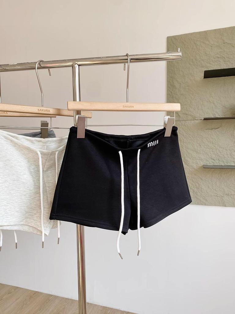 Women’s Summer 2025 Korean Style High Waist Slimming Shorts – Petite, Versatile, Solid Color, Wide Leg Design.