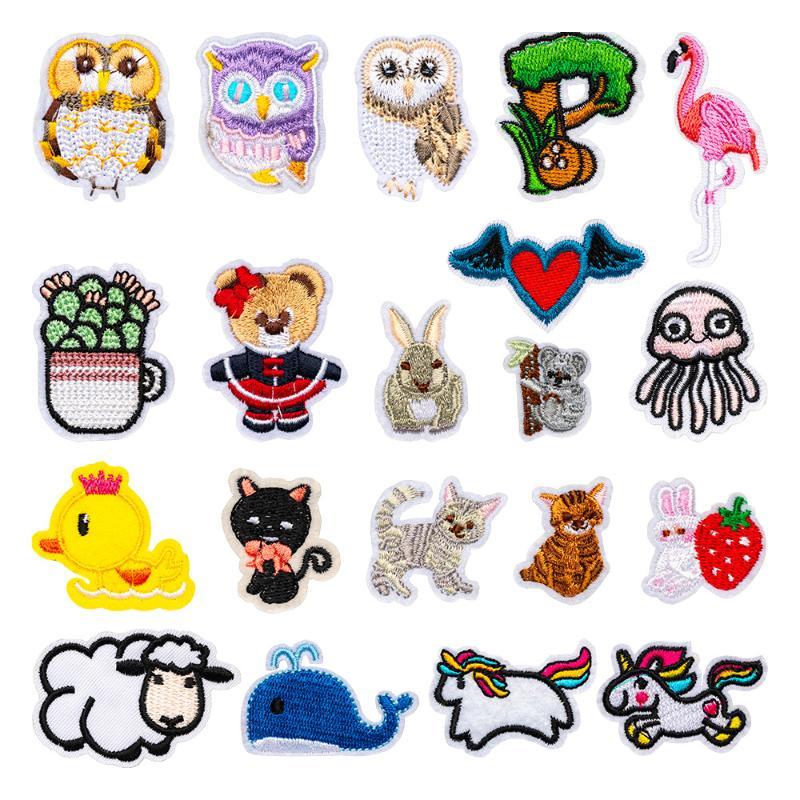 5/20 Stück Mini Süße Tiere Aufnäher Aufbügeln Stickerei Für Kleidung Cartoon Anime Aufnäher Für Kinderkleidung Applikationen Aufkleber T-Shirt
