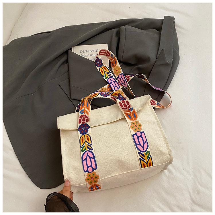 2025 Messenger Bag Women's Large-capacity Canvas Versatile Ethnic Style Embroidered Shoulder Handbag Niche Commuter Women's Bag