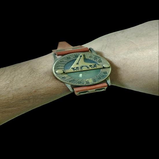 

Латунные морские солнечные часы с кожаным ремешком