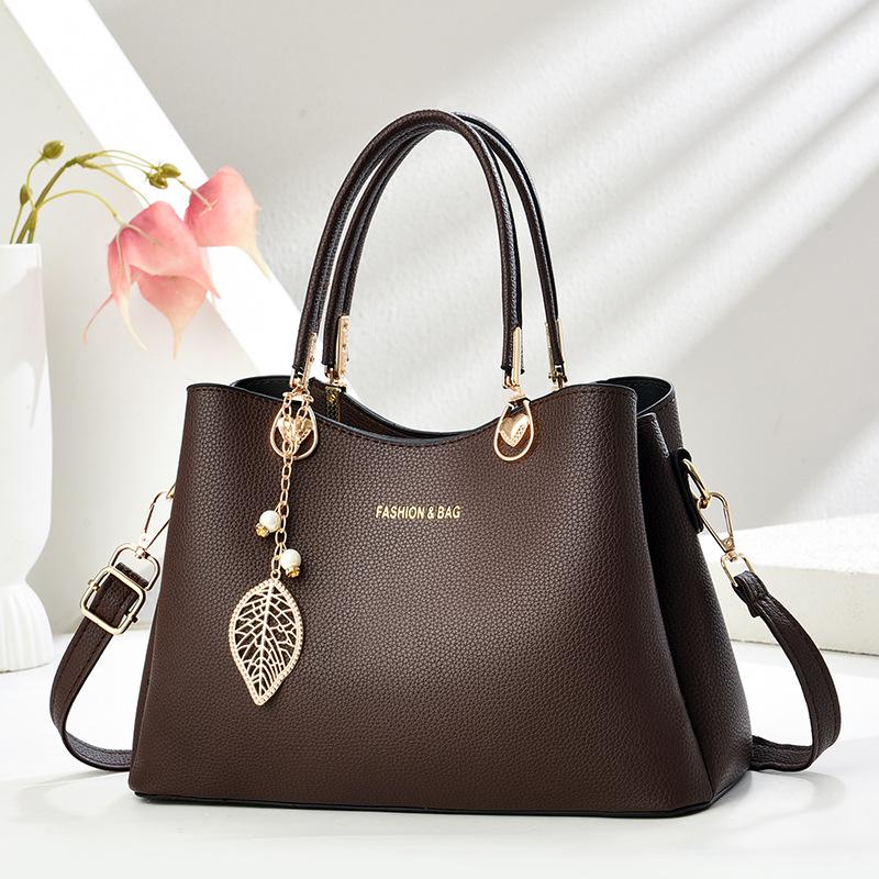 Fashionable Large Capacity Women's Shoulder Bag 2025 New Style Trendy Womens Handbag Designer Crossbody Single Tote Bag women