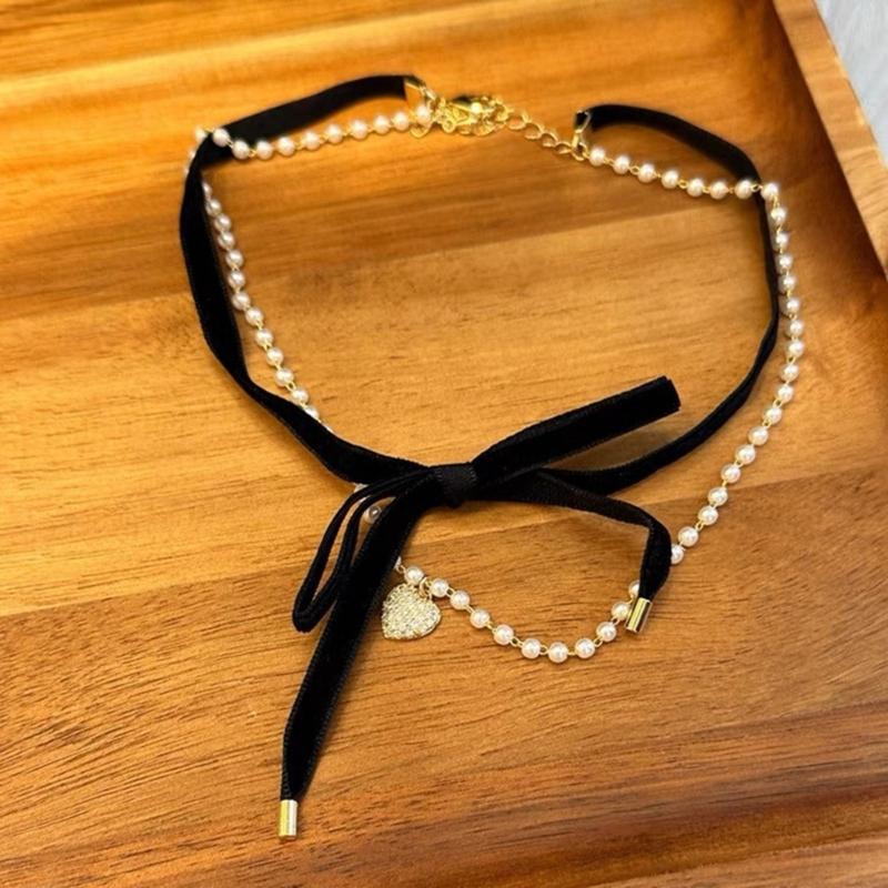 Elegant Bowknot Necklace Pearls Beads Heart Pendant Clavicle Chain French Style Collarbone Chains for Women Girls