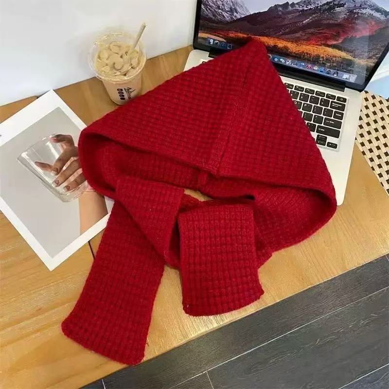 Internet Celebrity Knitted Love Scarf Female Autumn and Winter Black and White Plaid Soft Student Cute Thickened Scarf Couple
