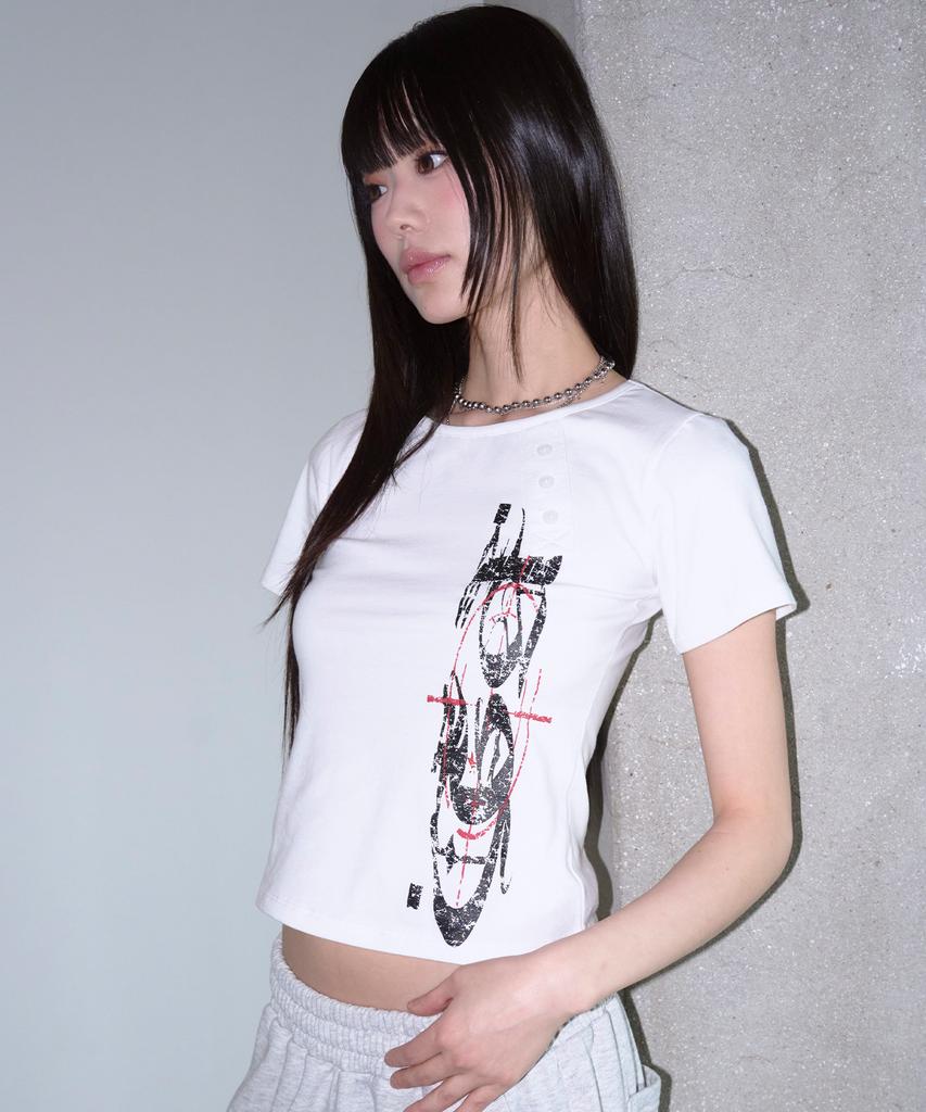PRENDA Prenda Diagonal Henley Neck Short Sleeve White