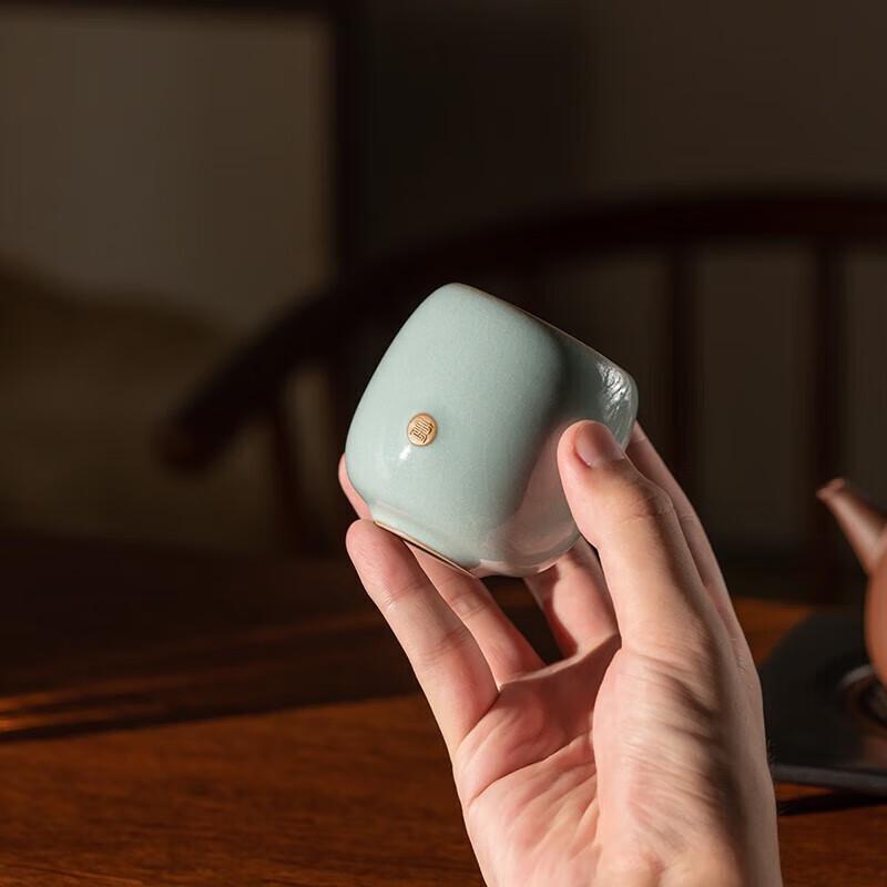 Wanqiantang Ru Kiln Ceramic Tea Cup Gift Box