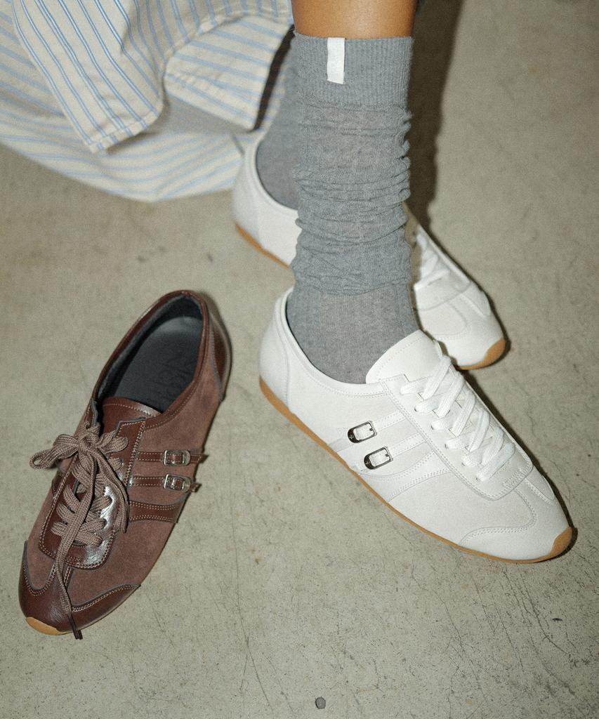Moodnight Cindy 2-Belted Sneakers - 5 Colors (Type A)