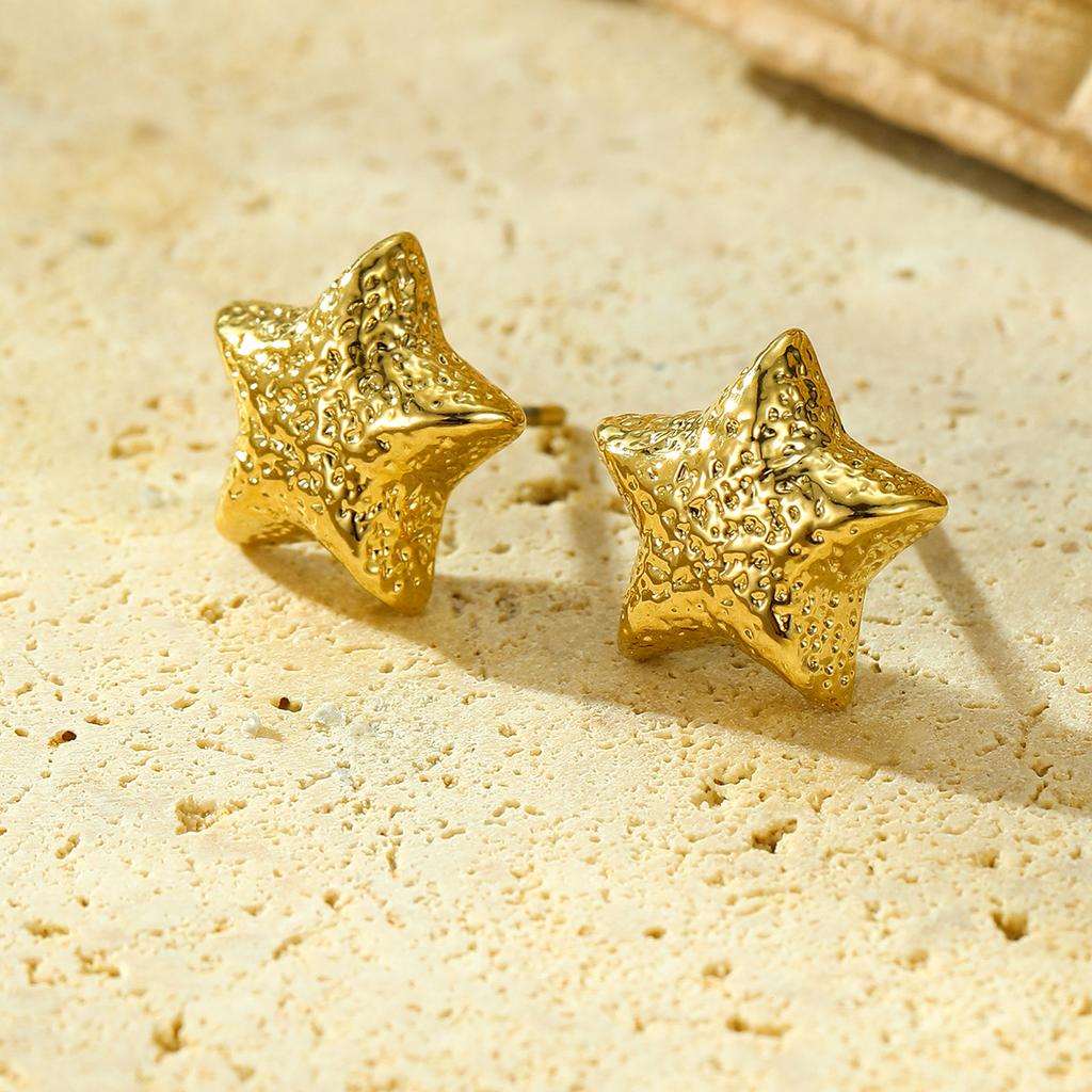 GEMCHIC Women's Hammered Five-Point Star Earrings, Vintage Style, 18K Gold Plated Stainless Steel Stud Earrings for Daily & Party