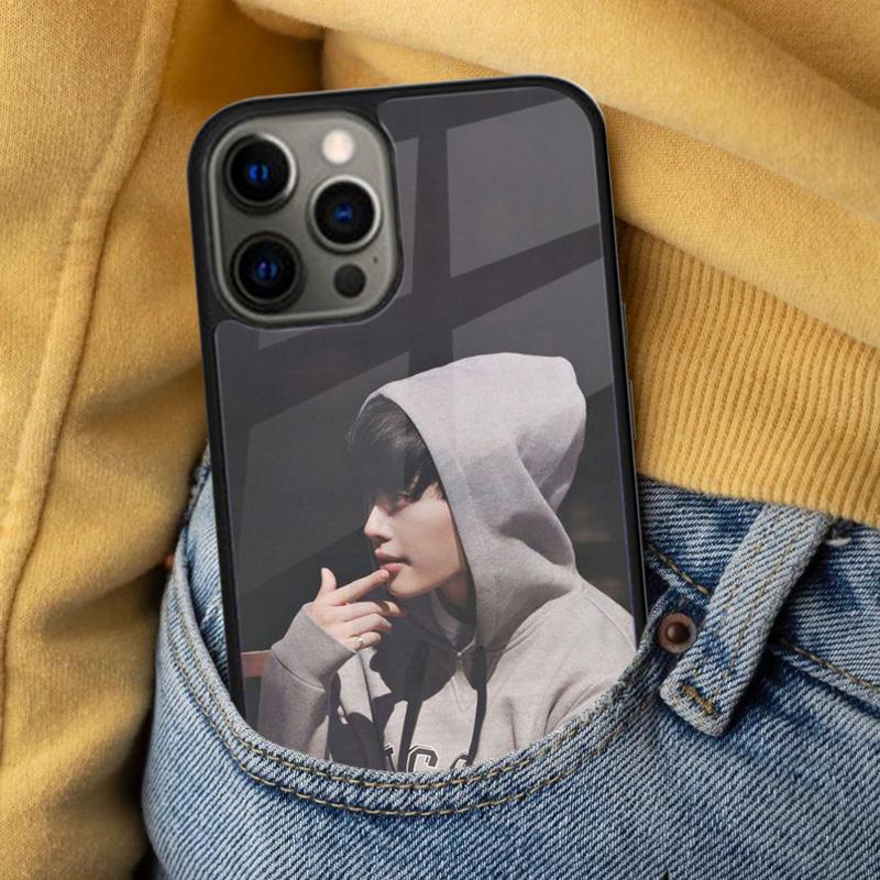 Korean Star Lee Jong Suk Soft Phone Case for iPhone 17 Air 16e Pro max 15 Pro 13 14 Plus 11 12 MagSafe Magnetic Coque