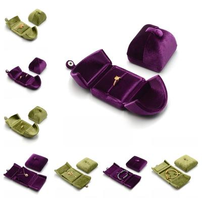 Schmuckherstellung – Verpackung & Präsentation von Schmuck