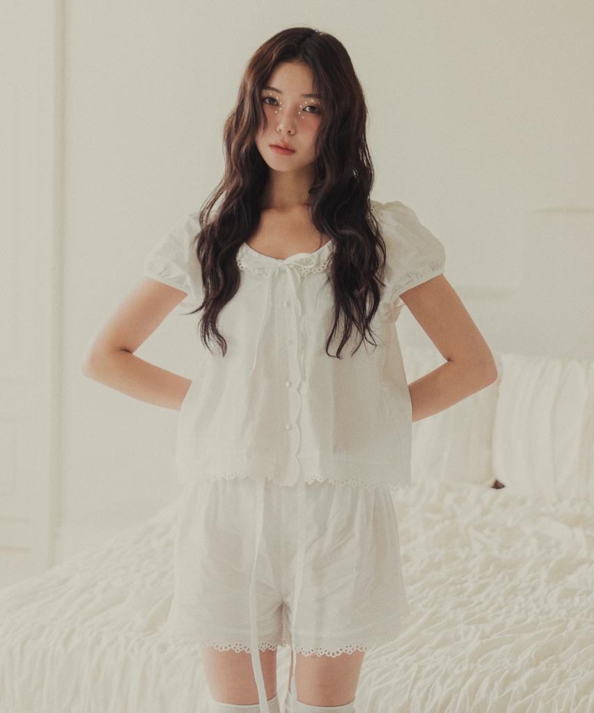 Dolosiwa Adorable Punched Lace Pajama Set