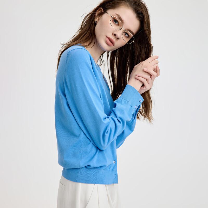 Navigare Women's Solid Color Crew Neck Knit Cardigan