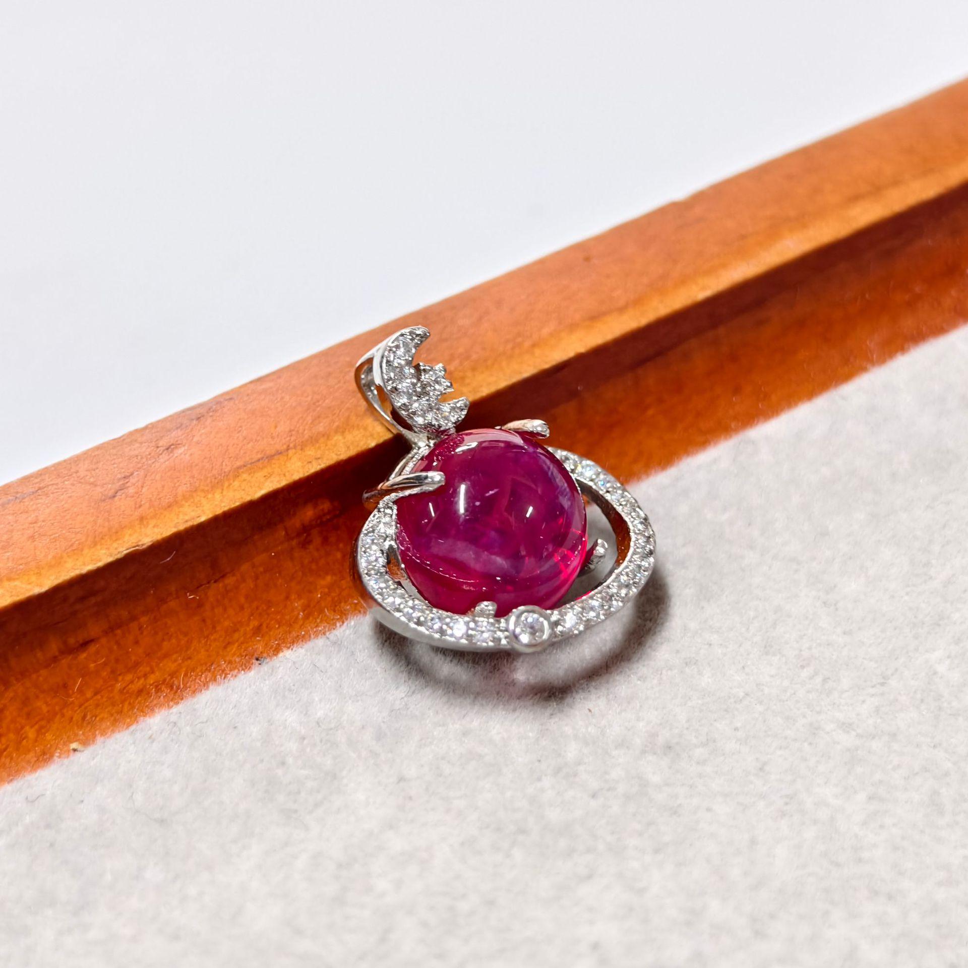 Gesen Jewelry Star Ring: Shining Starlight Pendant for Elegant Girls with Colorful Inlaid Light Luxury. Without chain