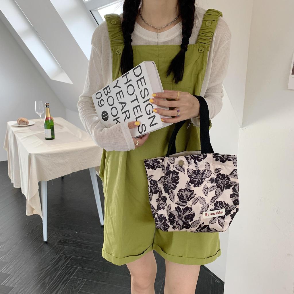 Women's Literature Art Small Fresh Handheld Convenience All Match Snack Shoulder Bags