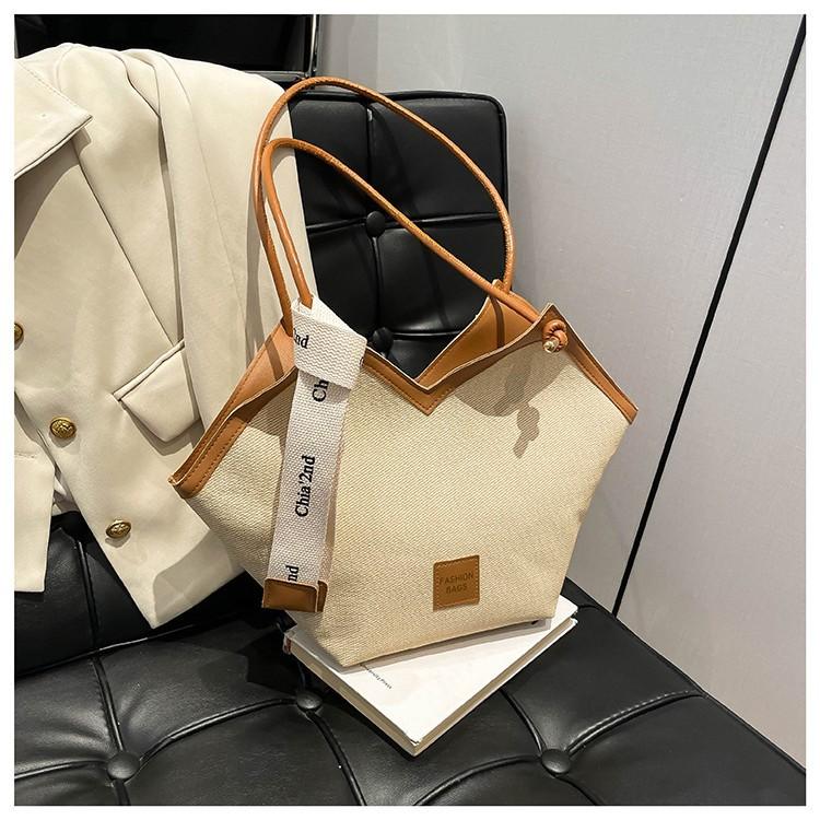 Retro fashion tote bag women 2025 new commuting large capacity shoulder bag trendy casual underarm bag women
