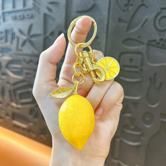 Resin Keyring Summer Vitality Lemon Shape Charm Keychain Couples Friends Key Chain Portable Car Bag Door Keychain