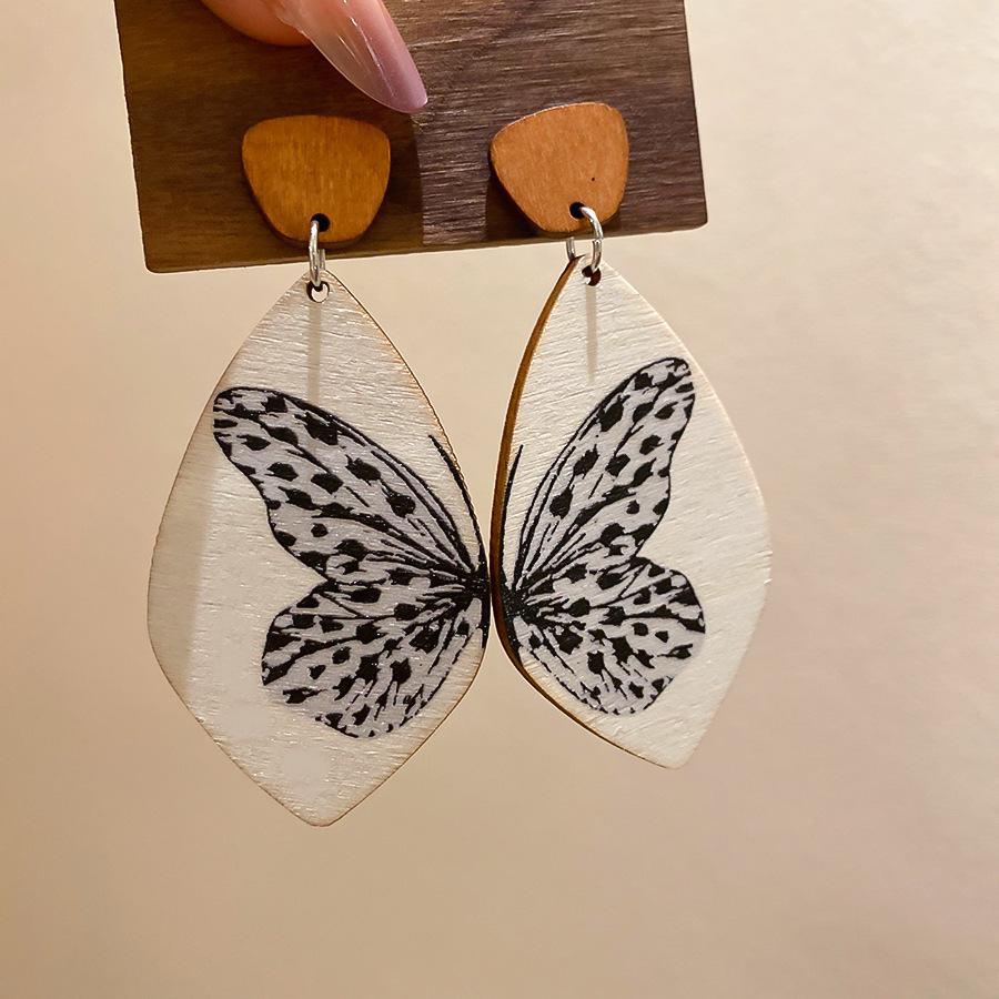 Серьги-гвоздики геометрический цветок из ротанга, серьги для отпуска на море, персонализированные богемные серьги