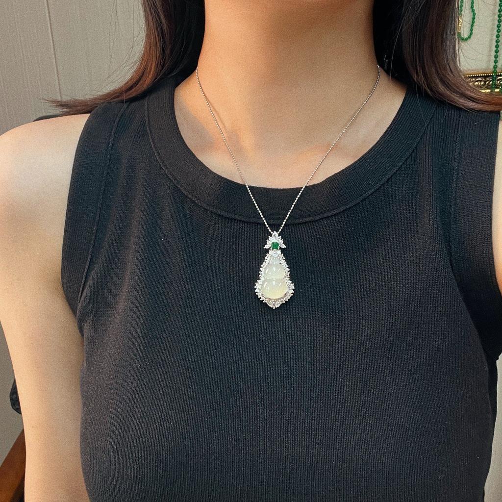Jade White Ice Light Natural White Chalcedony Pendant Agate Pendant, Real Shot