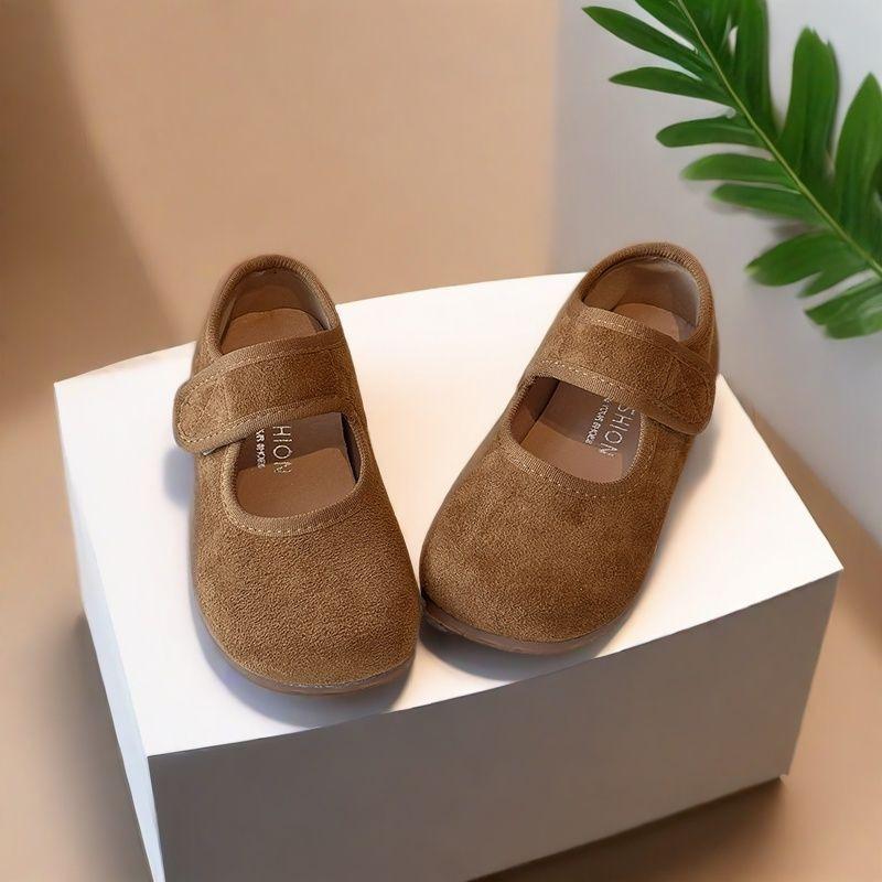 

New Fashion Girls Shallow Mouth Velcro Comfortable Soft Sole Leather Shoes 23 коричневий