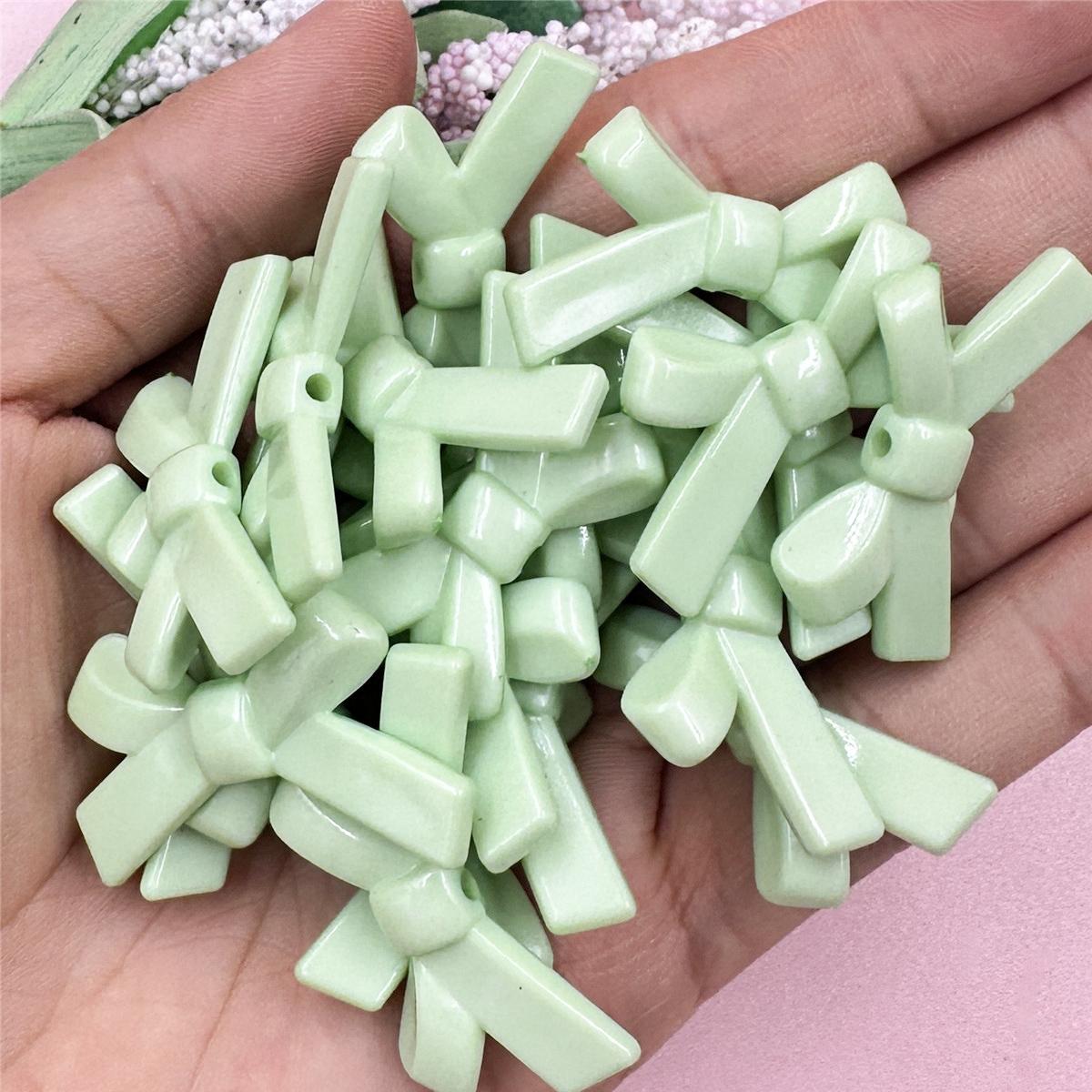 

Акриловые модные красочные однотонные банты 50 шт. Подвески для изготовления браслетов и ожерелий 20,4*34,2 мм свободные бусины DIY ювелирные аксессуары аксессуары зелёный