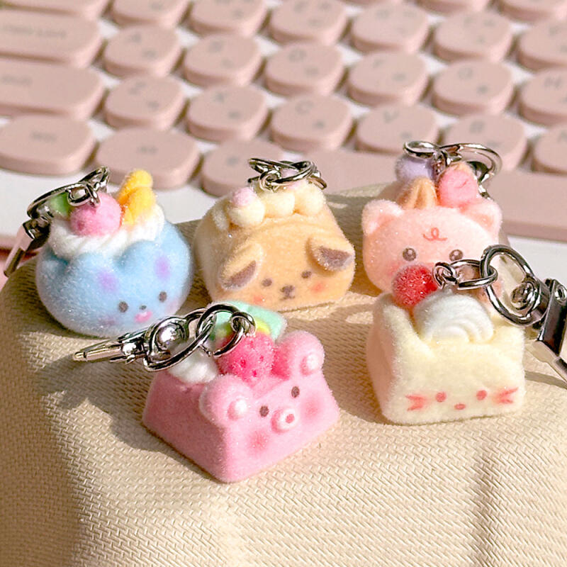 1 box of 19 random cake keychains 19 Random Cake Keychains_1 Box