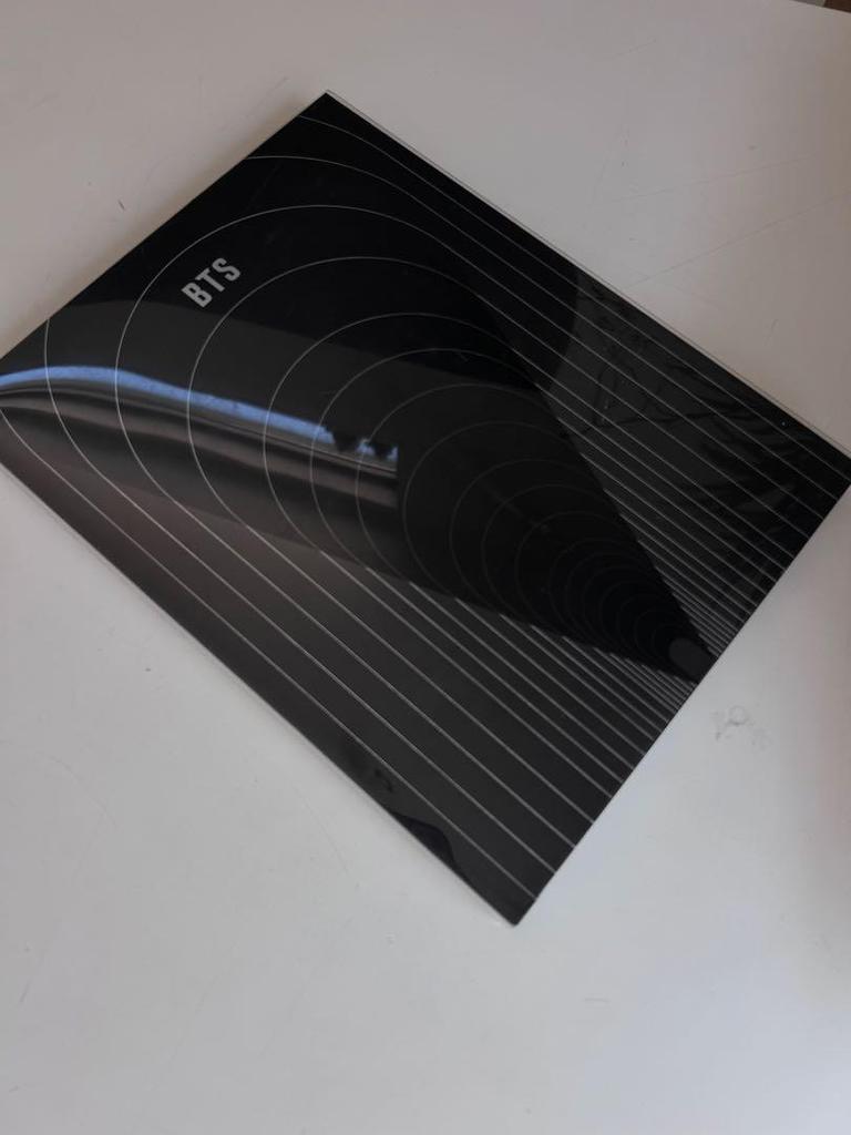 [USED] BTS MAP OF THE SOUL ON:E Photobook