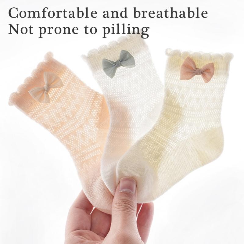 Set of 3 Pair Girls Cotton Ankle Socks Baby Hosiery with Nonslip Elastic Cuffs Design for Toddler Daily Comfort Wear