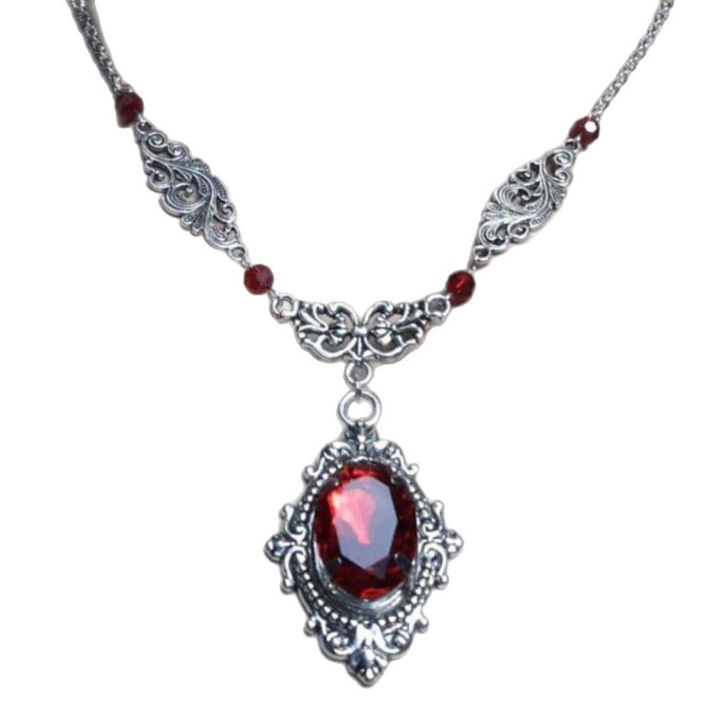 Viktorianischer Tiefroter Ovaler Edelstein Anhänger Exquisites Hohlgeschnitztes Muster Halskette für Frau Halloween Halskette Hexe Schmuck