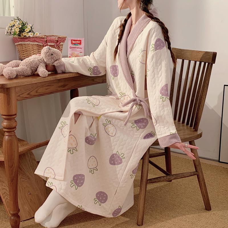 Autumn & Winter Air Cotton Maternity Nursing Pajamas: Long, Thickened Labor Dress for Postpartum and Pregnant Women