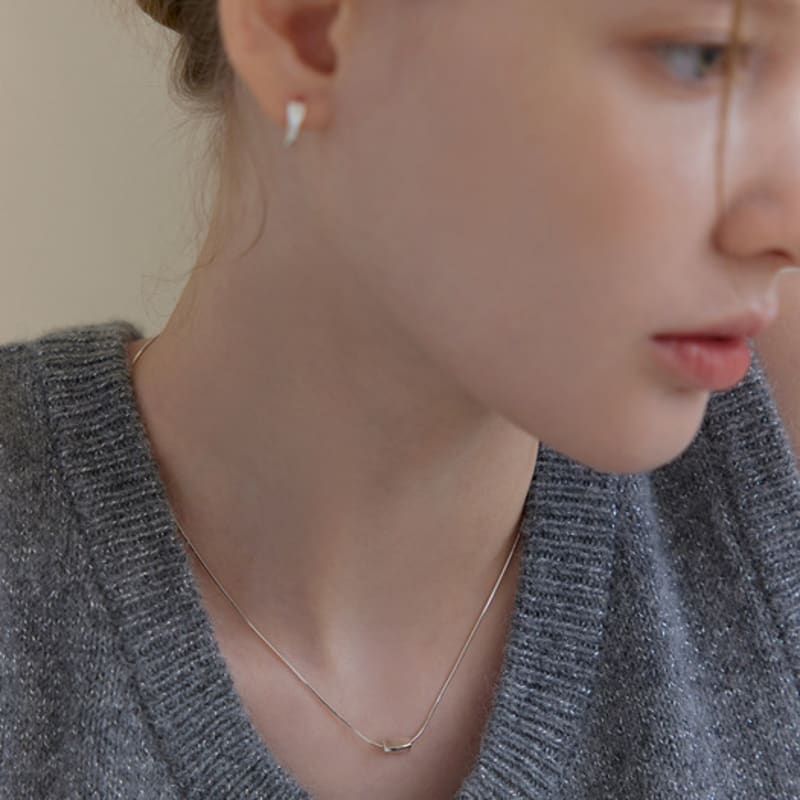 Lewe Edge Wave Shiny Chain Necklace