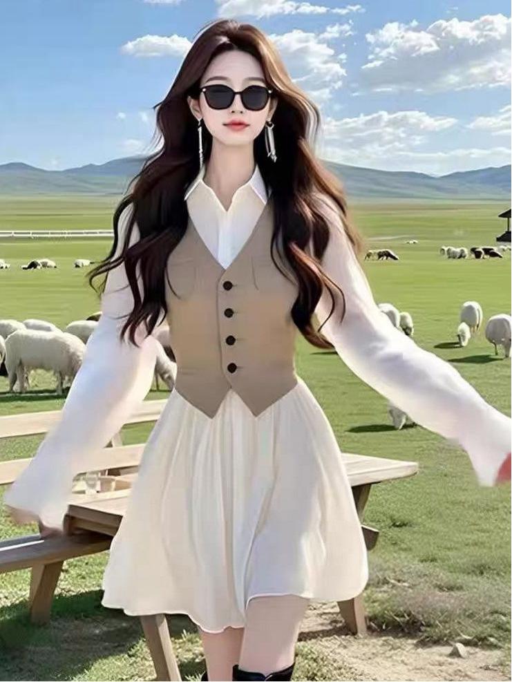 2026 Spring Collection: Chic French High-End White Two-Piece Mini Dress for Women