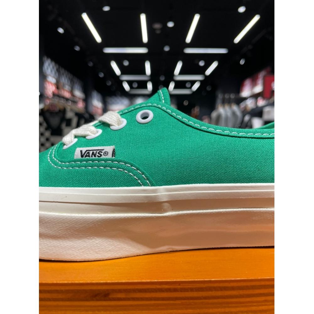 Vans [Vans] Unisex Mte Authentic Reissue Sneakers  Green   Vn000cw2cx1 