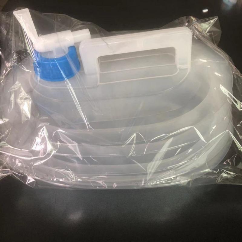 1PC 10L Portable Outdoor Foldable Bucket Car Kettle Car-mounted Water Storage Tank Water Bag with Faucet Water Storage Bucket 10L