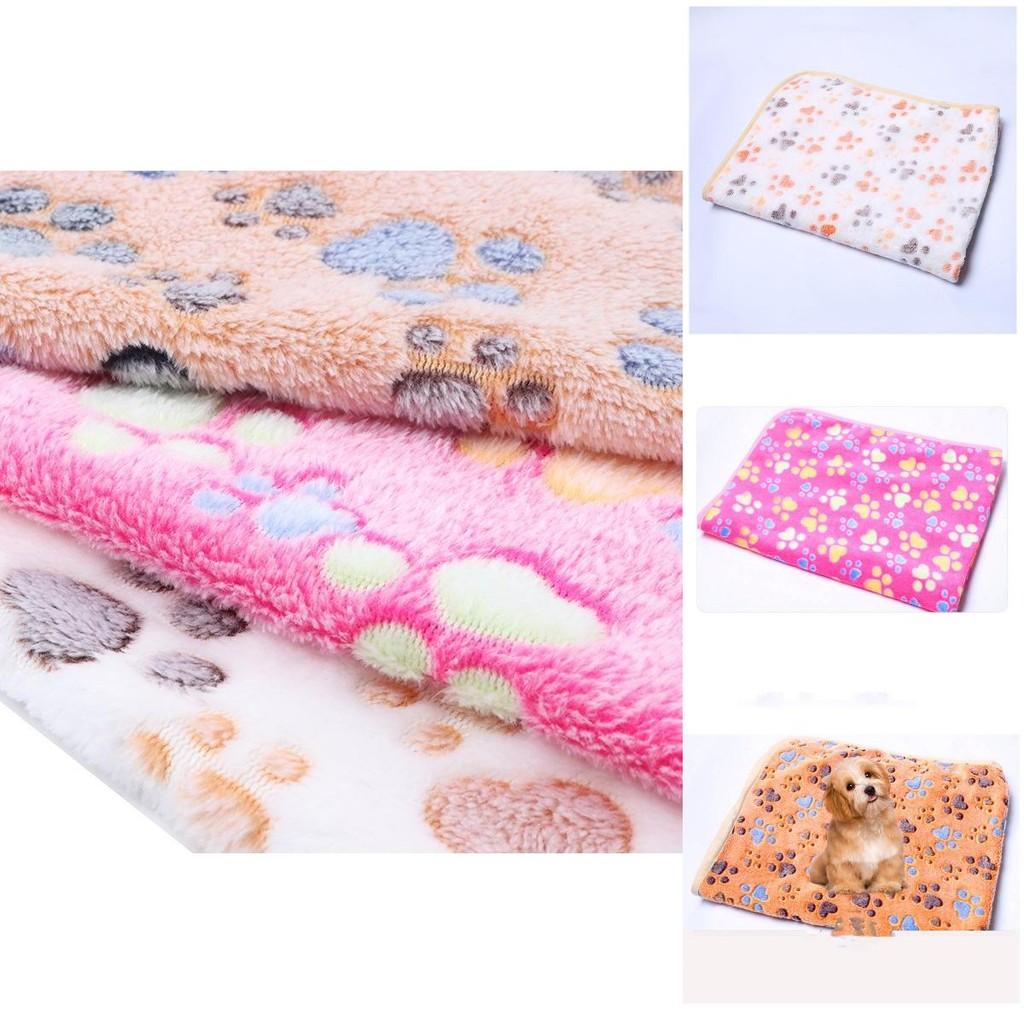 Coral Velvet Dog Kennel Pad Pet Blanket For Autumn And Winter Warm And Comfortable