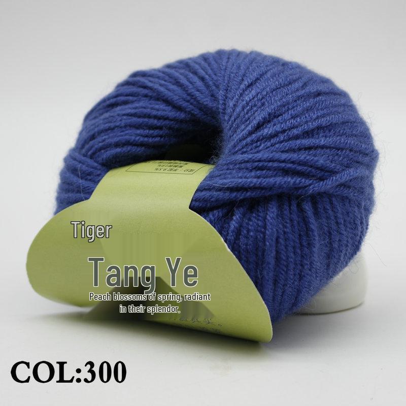 Alpaca Wool Yarn: Soft, Non-Itchy, Hand-Knitted, Medium-Thick for Sweaters